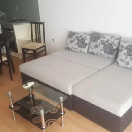 Slaveykov Apartment Varna